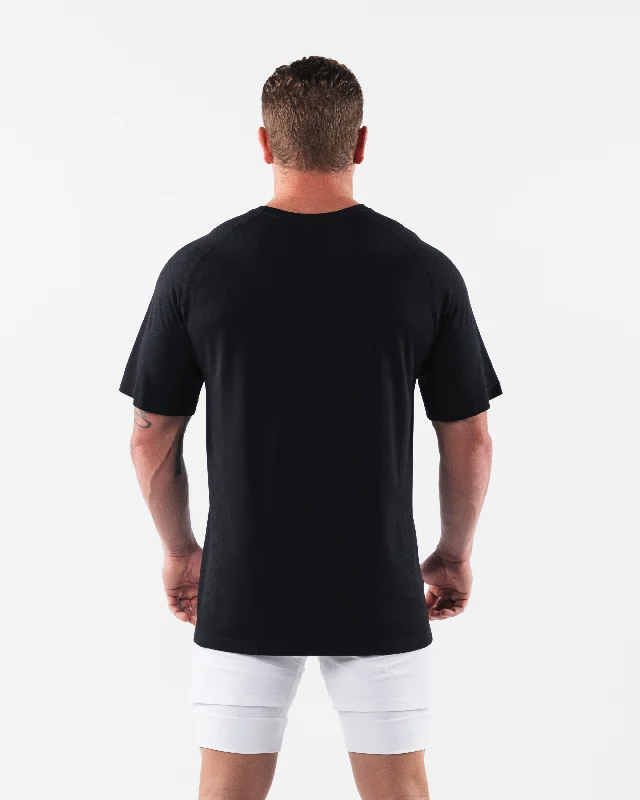 Wolf Head Airtech Tee - Black