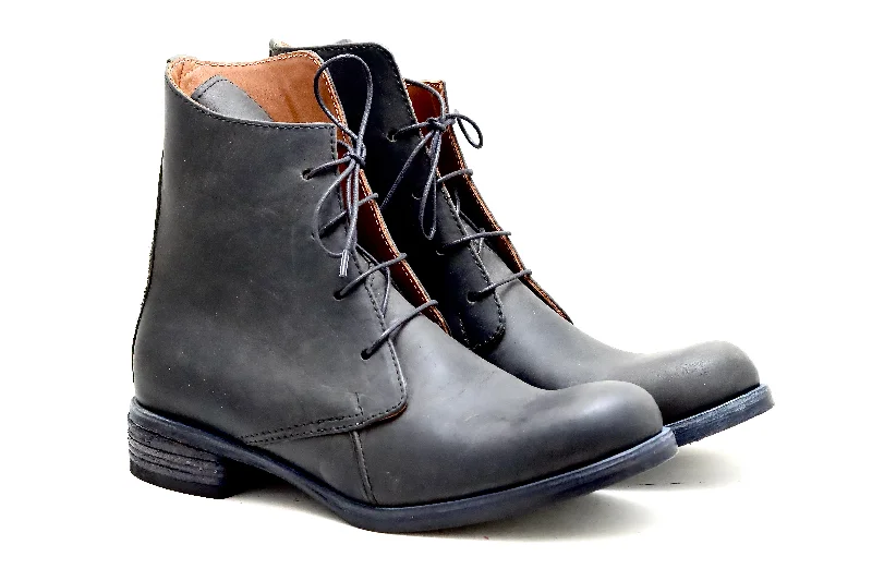 Derby Boot  | Black | waxy calf