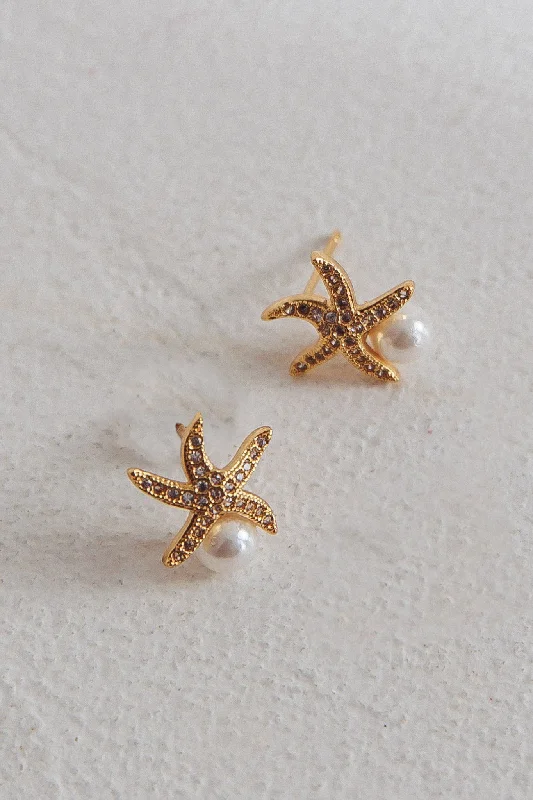 Ethereal Starfish With Pearl Stud Earrings Gold