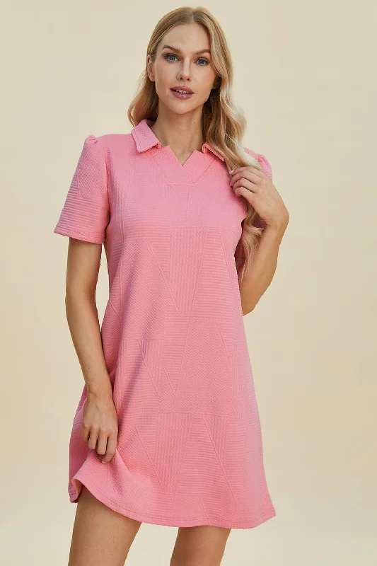 Textured short sleeve dress - plus size